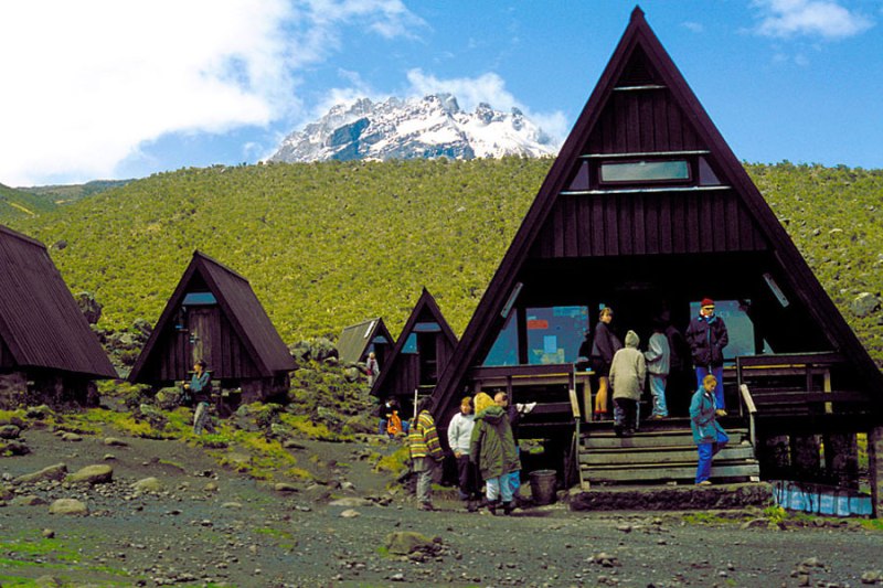 MANDARA HUT