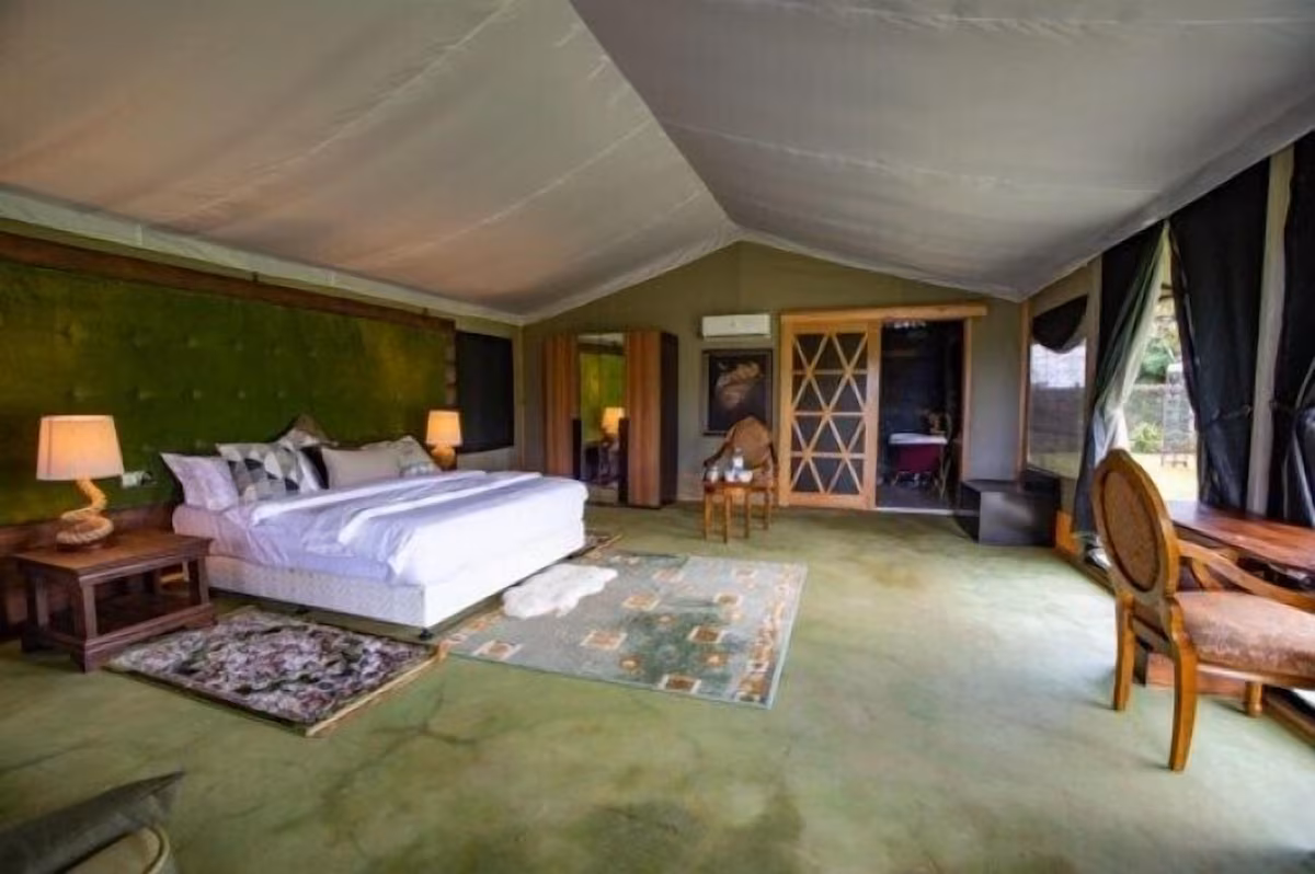 Kilimanjaro-Luxury-Camp