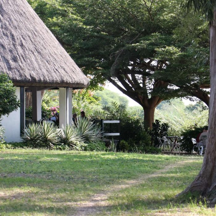 01TSPK-IM0001-speke-bay-lodge