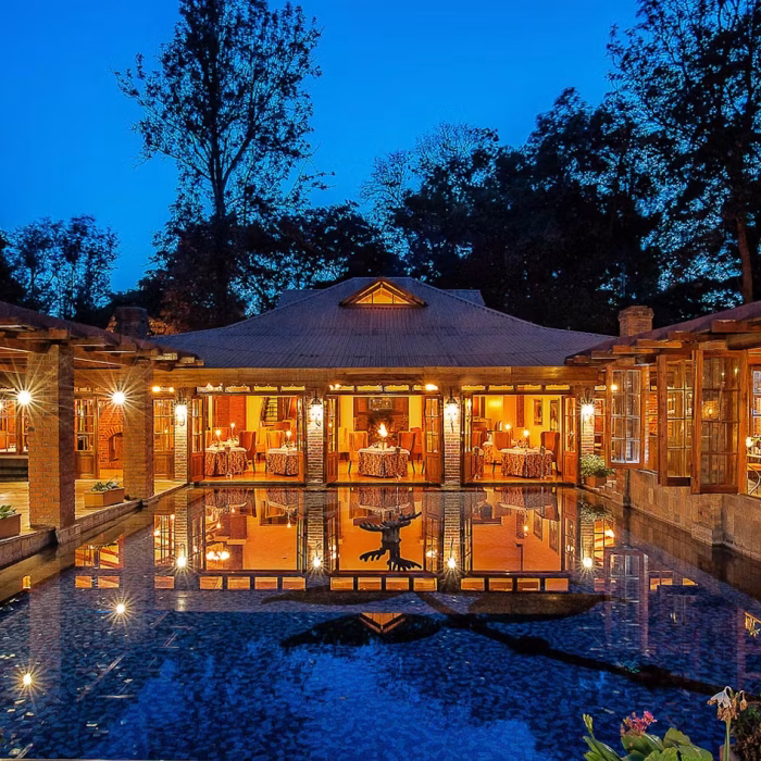 Arusha-Coffee-Lodge-Swimming-Pool-restaurant-romance-timbuktu