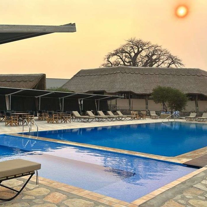 Burunge-Baobabb-Swimming-pool
