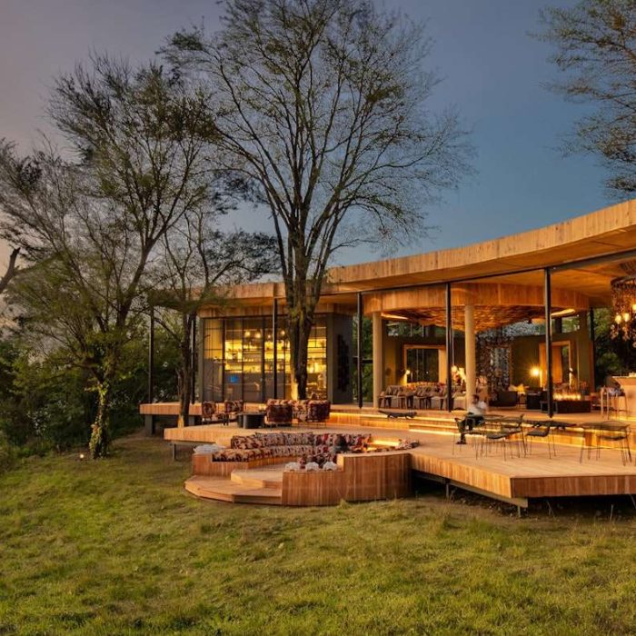 Tanzania_Grumeti_Serengeti_River_Lodge_Guest_Area_exterior_1