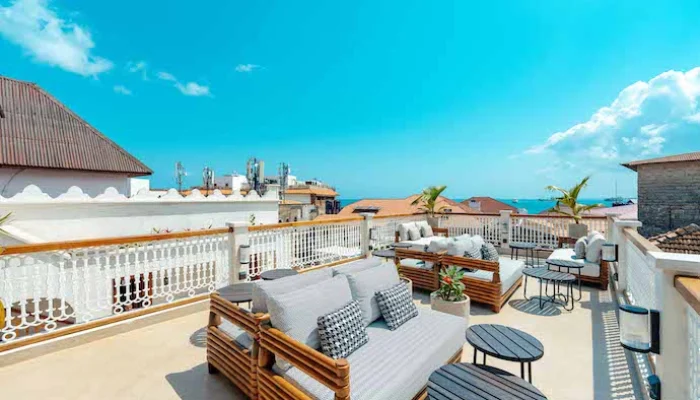 The-Neela-Views-Rooftop-Bar-Lounge-2