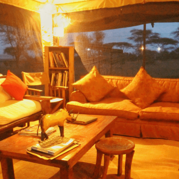 lounge-area-pembezoni-classic-green-camp-the-serengeti-tanzania
