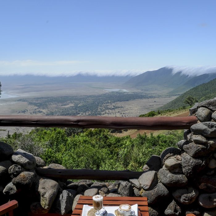 ngorongoro-serena-balcony-view