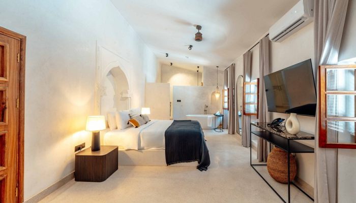 superior-room-bedroom